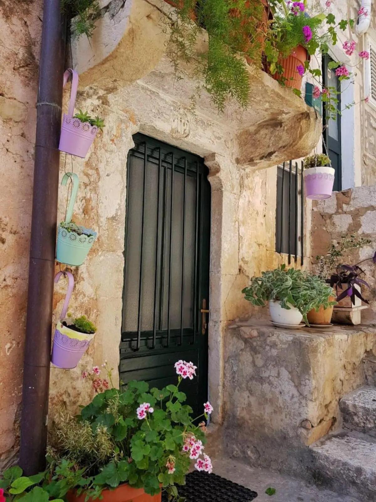Lägenhet Rafo's Old Town Hideaway Dubrovnik